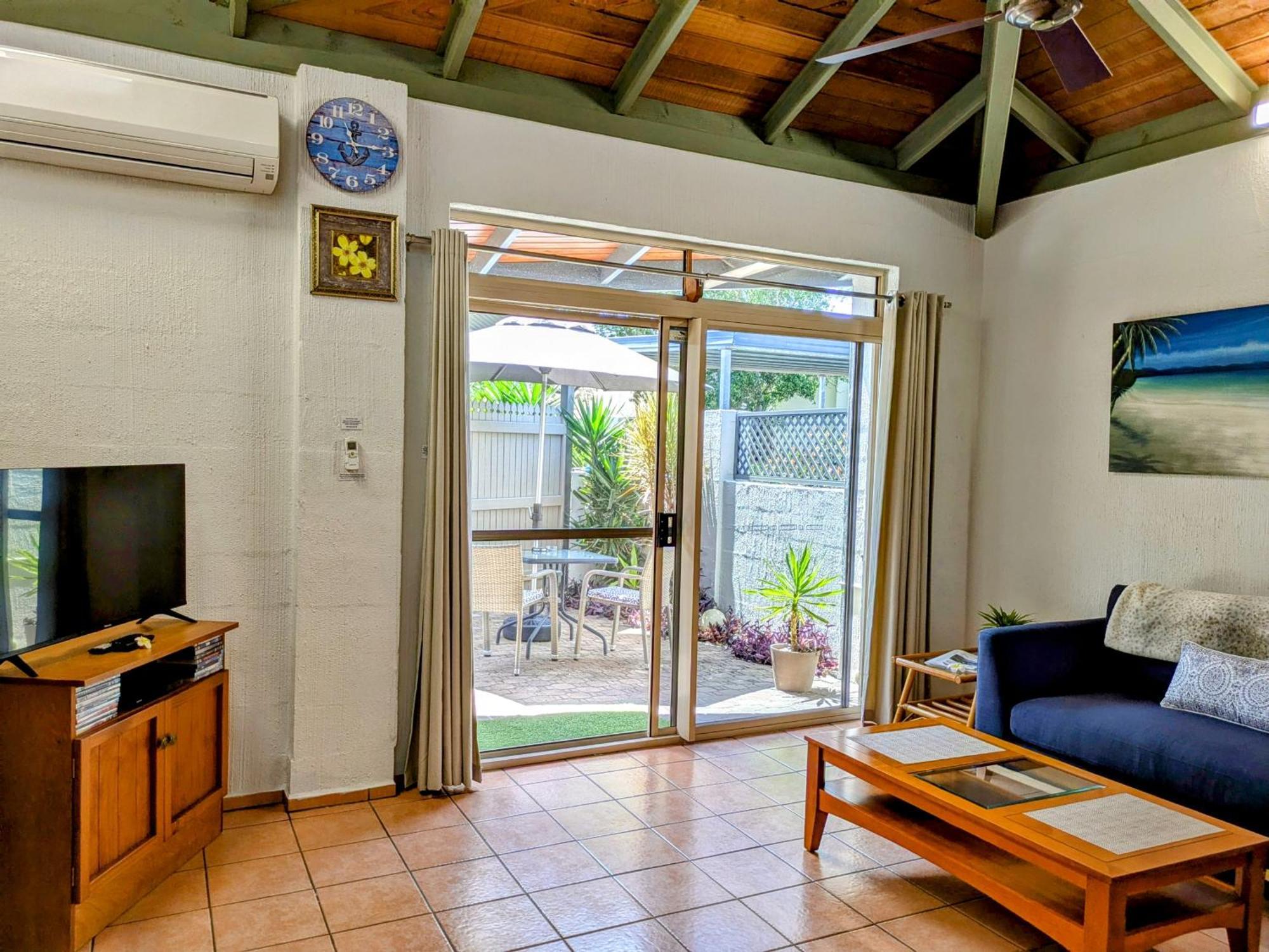 Beachside Cottage - A Private Peaceful Hidden Gem 50m to Beach Nelly Bay Exterior foto